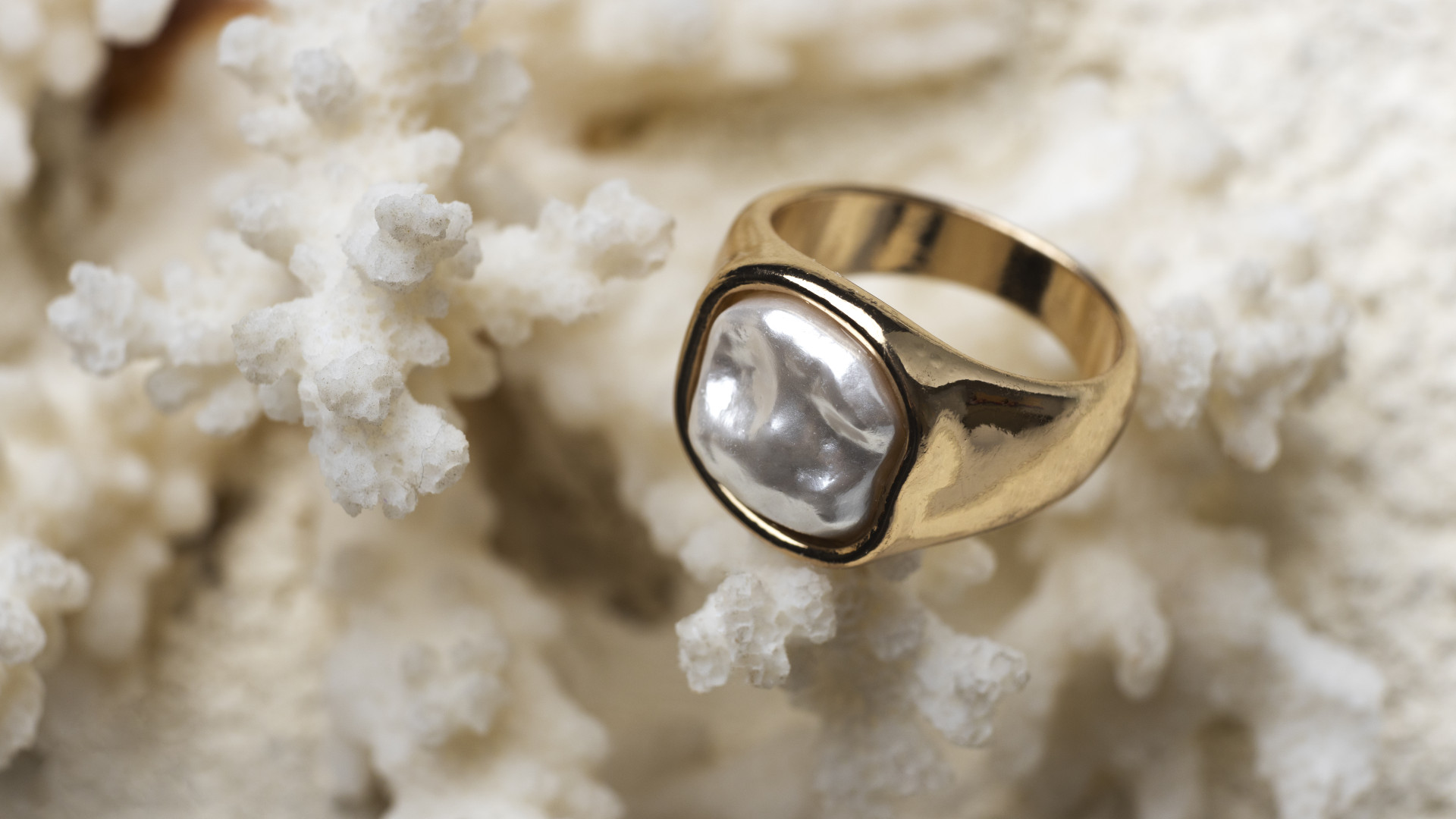 Bagues vintage et contemporaines : comment trouver le modèle idéal ?